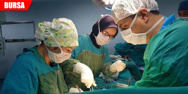 Böbrek nakli beklerken karaciğeriyle umut oldu