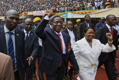 Mugabe gitti Mnangagwa geldi