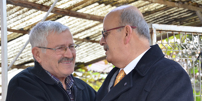 Sargın’dan 45 yıl önceki öğretmenlerine ziyaret