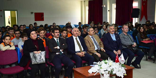 Öğrencilere zararlı alışkanlıklar anlatıldı Öğrencilere zararlı alışkanlıklar anlatıldı