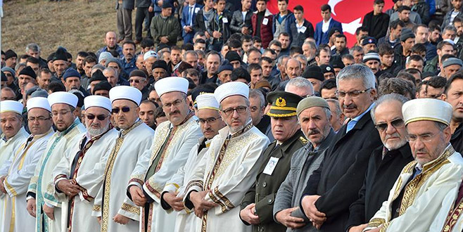 Ağrı’da saldırıya uğrayan İmamın cenazesi toprağa verildi
