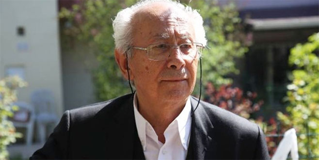 Fikret Başkaya gözaltına alındı Fikret Başkaya gözaltına alındı