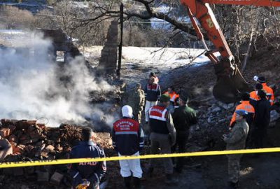 2 ev küle döndü! 5 kişilik aileden haber alınamıyor…