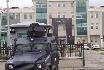 Gözyaşı dökerek beraat isteyen eski binbaşıya müebbet