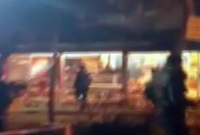 Bursa’da sokak kavgasında sandalyeler havada uçuştu