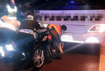 Yolcu otobüsü motosiklete çarptı: 1 ölü, 1 yaralı