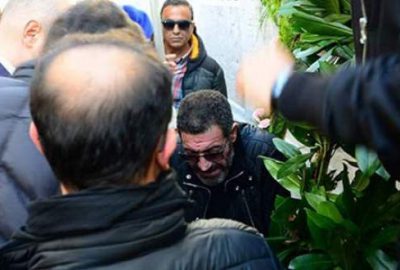 Hakan Altun cenazede fenalaştı!