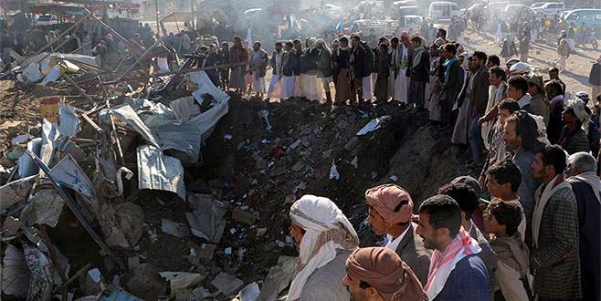 Suudi uçakları çarşıyı bombaladı: 21 ölü