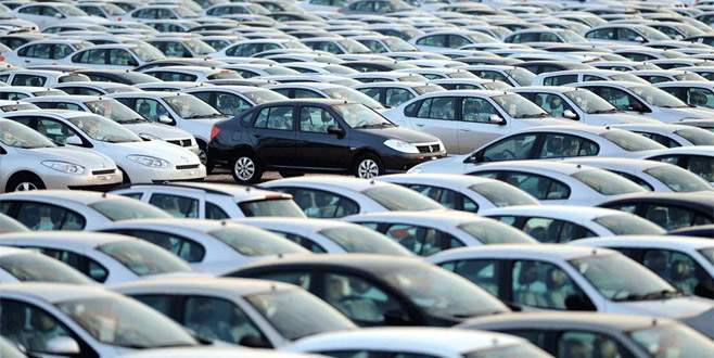 Otomobil ve hafif ticari araç toplam pazarı daraldı