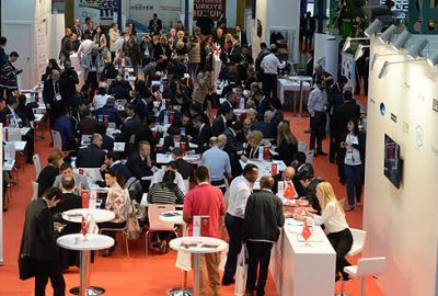 Bir günde 700 iş görüşmesi