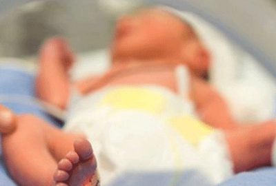 Bebek, cenazesinde uyandı!