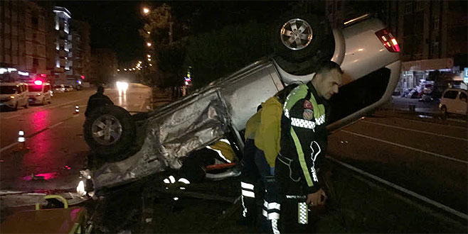 Askeri araç devrildi: 2 yaralı