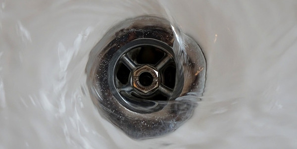 Lavabodan gelen kötü kokuları gideren yöntem