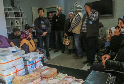 Yüz yıldır bekledikleri mirasa kavuştular