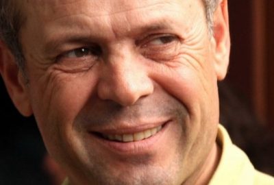 Ünlü dizilerin yönetmeni evinde vahşice öldürüldü