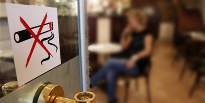 Avusturya’da sigara yasağından vazgeçildi