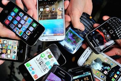 Fransa’da okullarda cep telefonu yasaklanıyor