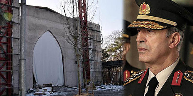 Memleketine cami yaptırdı