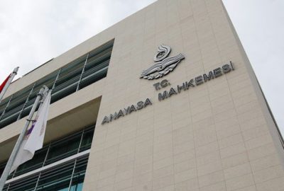 AYM’den diyanet çalışanlarına siyaset kararı