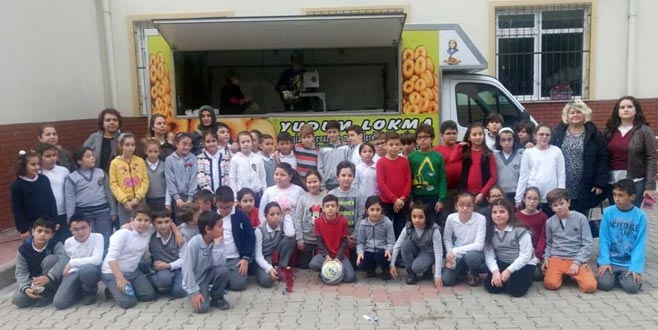 Yerli malı etkinliğinde lokma dağıttılar