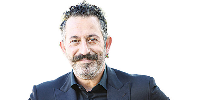 Arif V 216 Yeşilçam’a hiciv