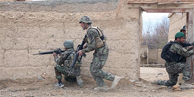 Afganistan’da DEAŞ’a operasyon: 26 ölü