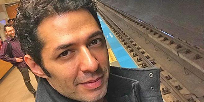 Metro durağında bir yıldız