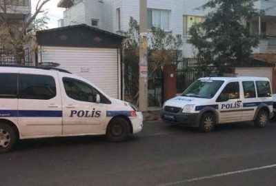 Kız arkadaşını bıçaklayarak öldürdü