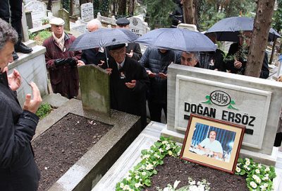 Doğan Ersöz yağmur altında anıldı