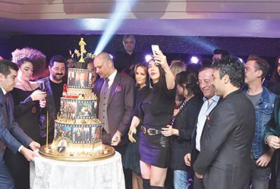 Doğum gününde yıldızlar geçidi