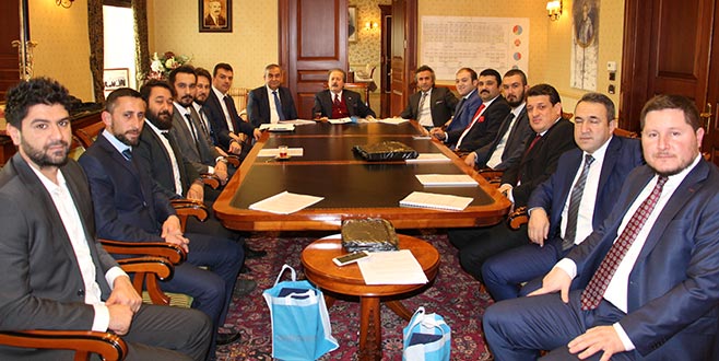 Genç girişimcilerden hem ziyaret hem teşekkür Genç girişimcilerden hem ziyaret hem teşekkür