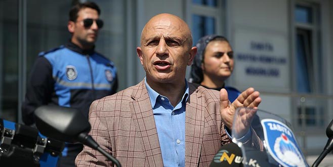 Zabıta memuruna şiddet uygulayan amir görevinden uzaklaştırıldı