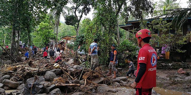 Filipinler’de sel ve heyelan