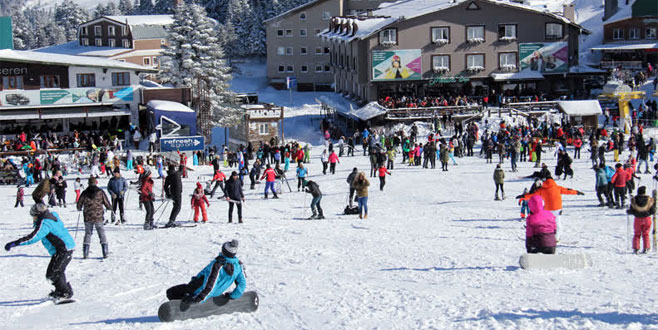 Uludağ’da hafta sonu kar keyfi