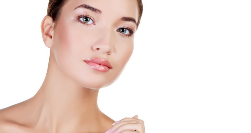 Estetiğin lüks olmaktan çıkarak ihtiyaç haline geldiğini belirten Plastik Rekonstrüktif