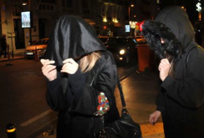 Yüzüm yara içinde çekmeyin!