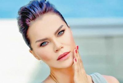 Güzelliğinin sırrı maydanozlu su