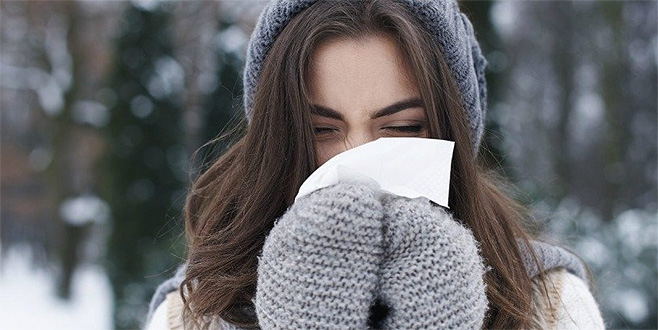 Hava soğukken burnunuz neden akar?