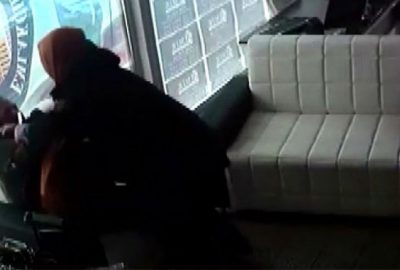 Falçatalı dehşet kamerada