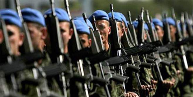 Milli Savunma Bakanı kısa dönem askerlik tartışmasına noktayı koydu