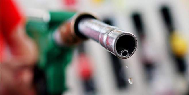 Suudi Arabistan’da benzine yüzde 127 zam