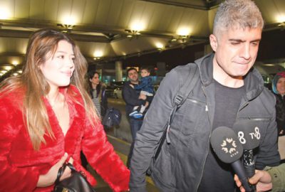 Sevgilisine gözü gibi bakıyor