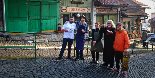 Tarihi sokağın ‘fantastik beşlisi’ Tarihi sokağın ‘fantastik beşlisi’