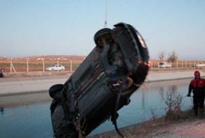 Kanala düşen otomobilde boğulan 2 kişinin kimliği belirlendi