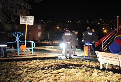 Barışma teklifini reddeden eski kız arkadaşına kurşun yağdırdı