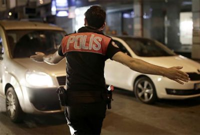 Görünmeyen ‘dövme’ polisliğe engel olmayacak