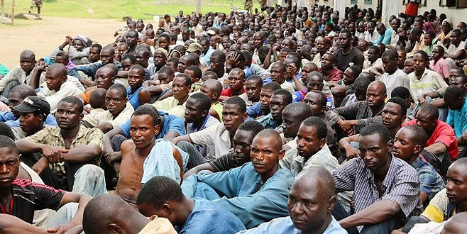 Binden fazla militan teslim oldu Binden fazla militan teslim oldu