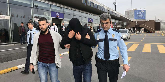 Uçağa biletsiz binen yolcu gözaltına alındı