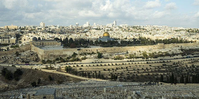 Papa’dan ‘Kudüs’ün statüsüne saygı’ çağrısı