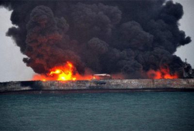 Tanker yangını söndürülemiyor